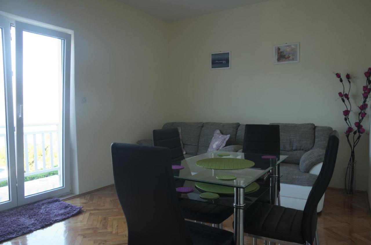 Fei Fei Apartments 2 Račišće Dış mekan fotoğraf